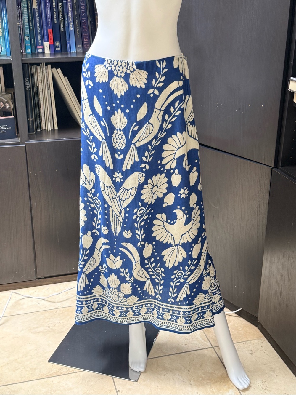 Anthropologie x FARM Rio Blue Tropical Woodblock Viscose Midi Skirt - Small - Picture 2 of 3